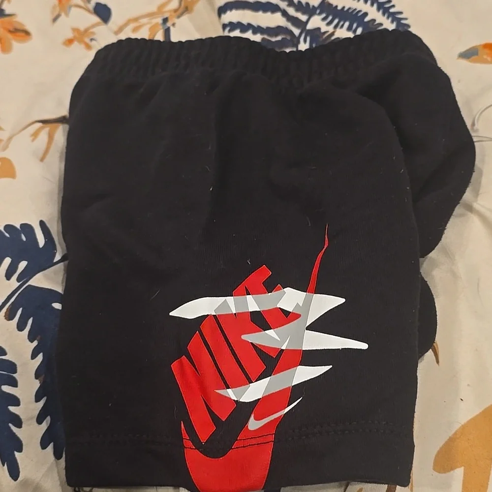 ❤️10/$40 Euc Nike Sweat Shorts